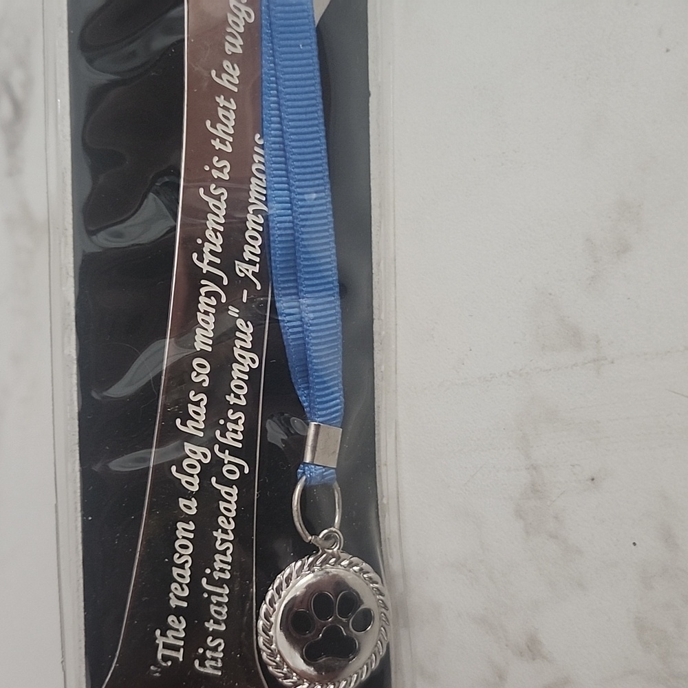 Dog Bone Bookmarker - Picture 4 of 5